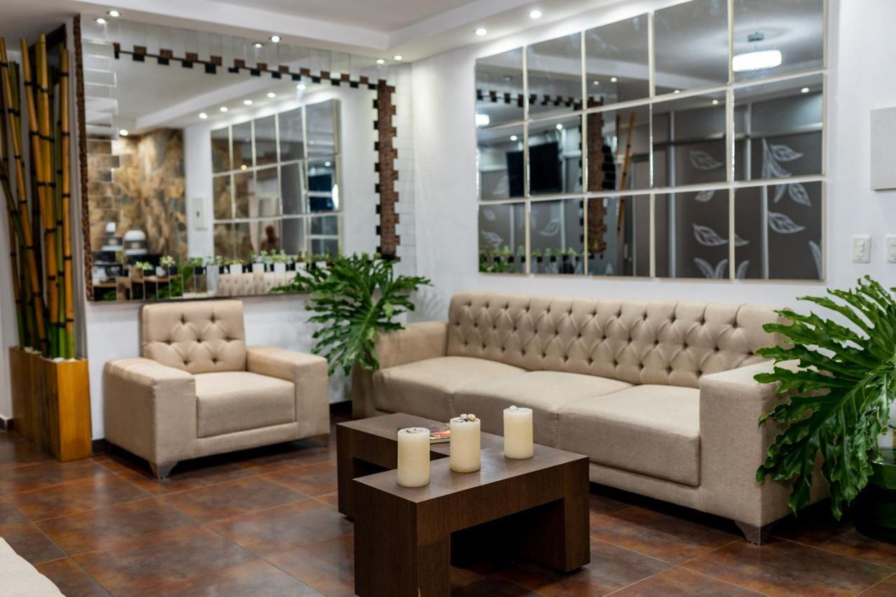 Hotel Condina 3*